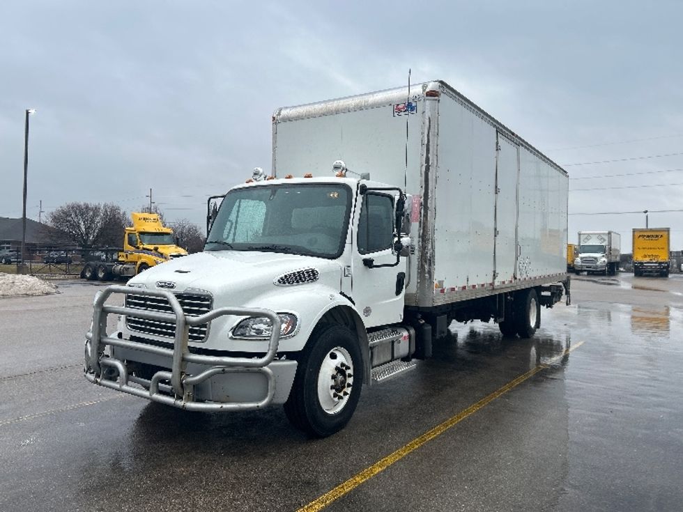 Medium Duty Box Truck-Light and Medium Duty Trucks-Freightliner-2023-M2-Kentwood-MI-254,141\n\t\tmiles-$ 41,500 - Image 3