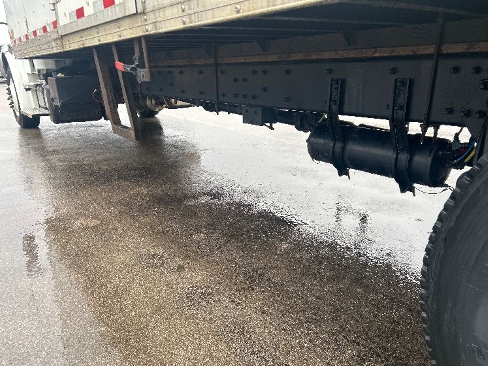Medium Duty Box Truck-Light and Medium Duty Trucks-Freightliner-2023-M2-Kentwood-MI-254,141\n\t\tmiles-$ 41,500 - Image 5