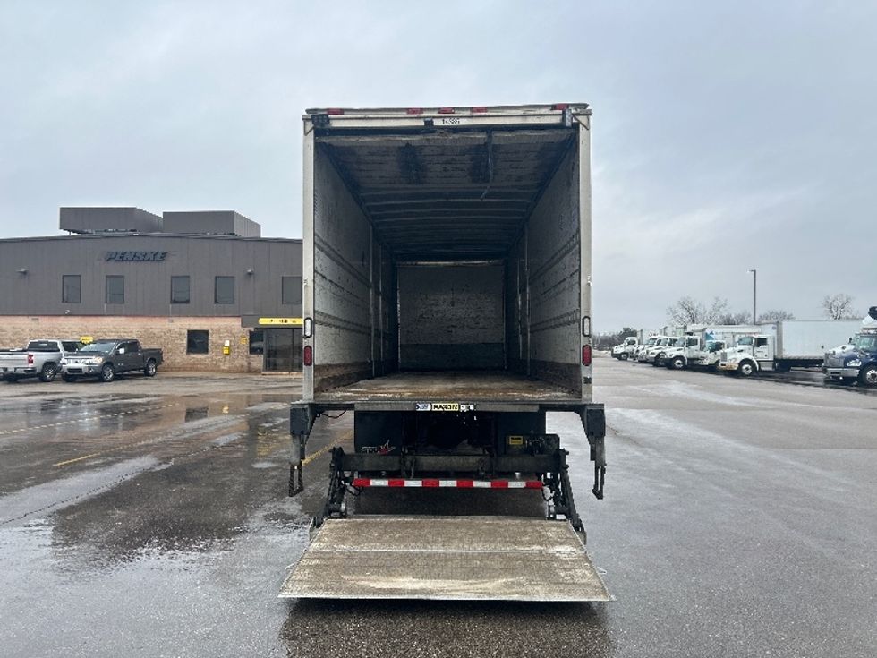 Medium Duty Box Truck-Light and Medium Duty Trucks-Freightliner-2023-M2-Kentwood-MI-254,141\n\t\tmiles-$ 41,500 - Image 9