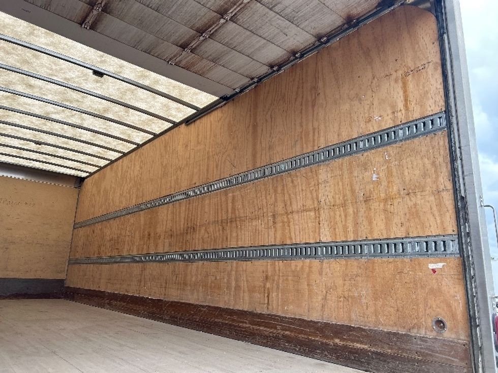 Medium Duty Box Truck-Light and Medium Duty Trucks-Freightliner-2023-M2-Kentwood-MI-279,802\n\t\tmiles-$ 40,250 - Image 12