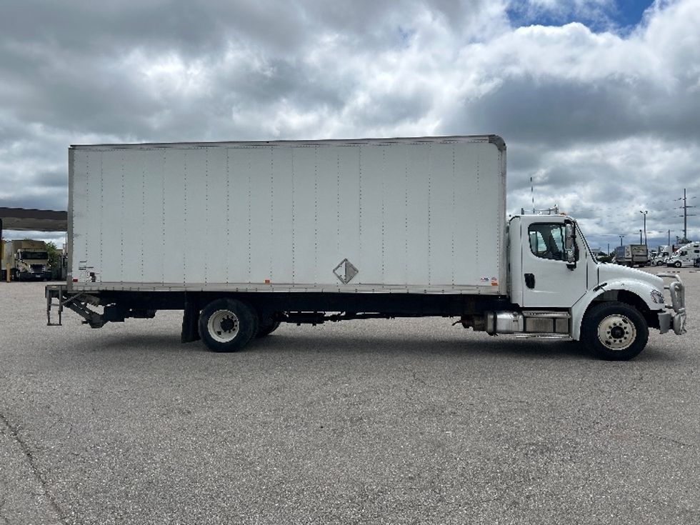 Medium Duty Box Truck-Light and Medium Duty Trucks-Freightliner-2023-M2-Kentwood-MI-279,802\n\t\tmiles-$ 40,250 - Image 15