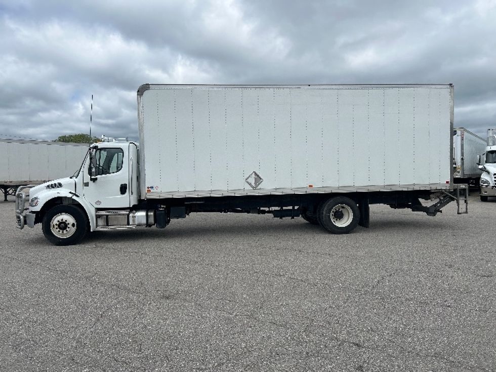 Medium Duty Box Truck-Light and Medium Duty Trucks-Freightliner-2023-M2-Kentwood-MI-279,802\n\t\tmiles-$ 40,250 - Image 4
