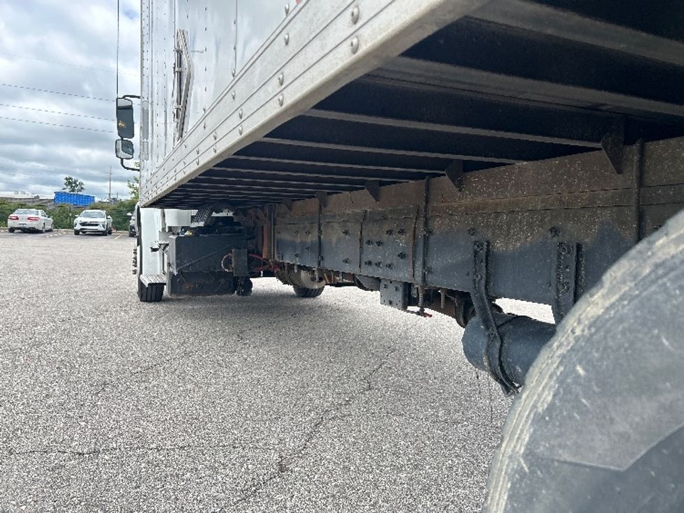 Medium Duty Box Truck-Light and Medium Duty Trucks-Freightliner-2023-M2-Kentwood-MI-279,802\n\t\tmiles-$ 40,250 - Image 5