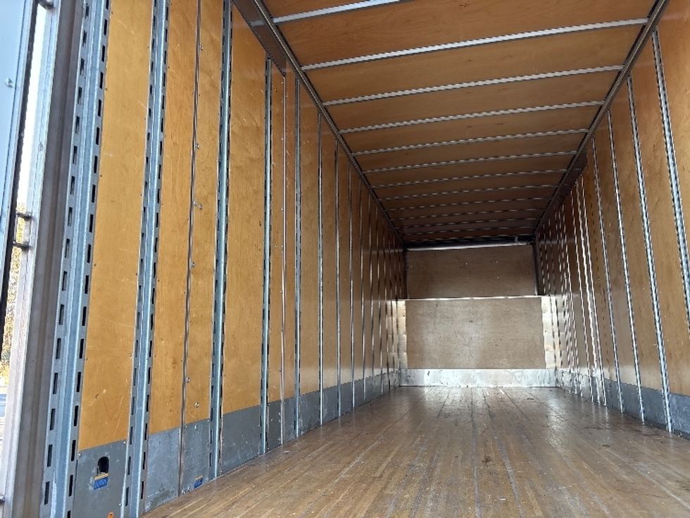 Medium Duty Box Truck-Light and Medium Duty Trucks-Freightliner-2023-M2-Ladson-SC-64,775\n\t\tmiles-$ 95,750 - Image 10