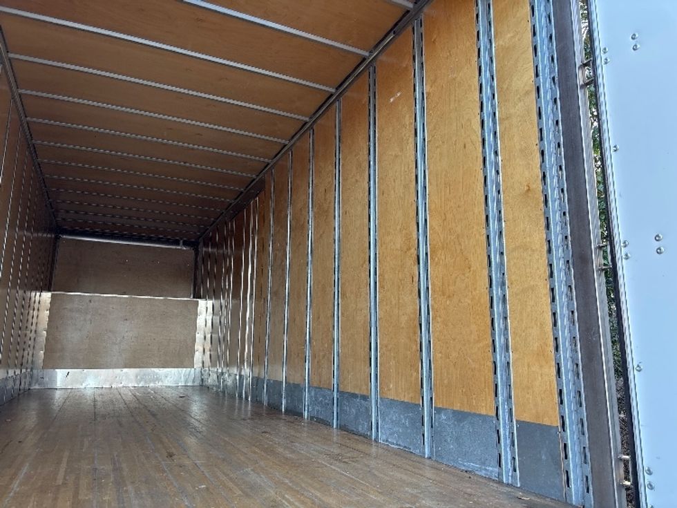 Medium Duty Box Truck-Light and Medium Duty Trucks-Freightliner-2023-M2-Ladson-SC-64,775\n\t\tmiles-$ 95,750 - Image 11