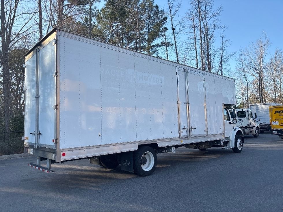 Medium Duty Box Truck-Light and Medium Duty Trucks-Freightliner-2023-M2-Ladson-SC-64,775\n\t\tmiles-$ 95,750 - Image 12