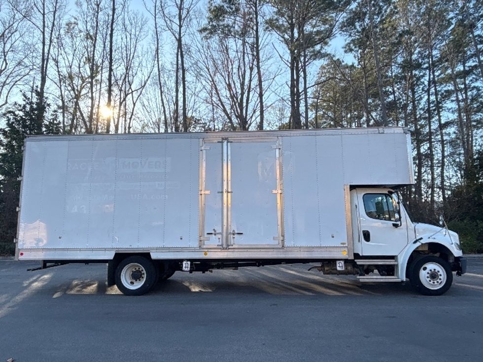 Medium Duty Box Truck-Light and Medium Duty Trucks-Freightliner-2023-M2-Ladson-SC-64,775\n\t\tmiles-$ 95,750 - Image 14