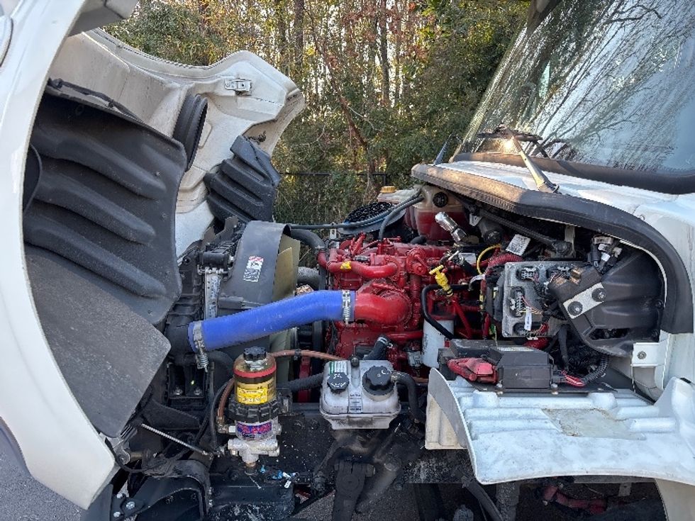 Medium Duty Box Truck-Light and Medium Duty Trucks-Freightliner-2023-M2-Ladson-SC-64,775\n\t\tmiles-$ 95,750 - Image 23