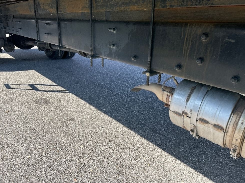 Medium Duty Box Truck-Light and Medium Duty Trucks-Freightliner-2023-M2-Lafayette-LA-213,925\n\t\tmiles-$ 61,250 - Image 9