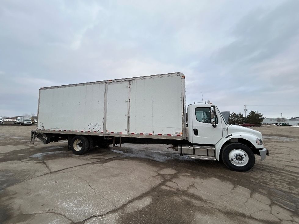 Medium Duty Box Truck-Light and Medium Duty Trucks-Freightliner-2023-M2-Lansing-MI-257,223\n\t\tmiles-$ 45,000 - Image 15