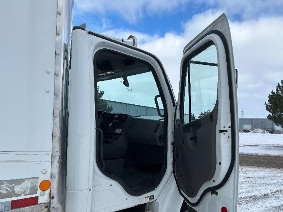 Medium Duty Box Truck-Light and Medium Duty Trucks-Freightliner-2023-M2-Lansing-MI-257,223\n\t\tmiles-$ 45,000 - Image 20