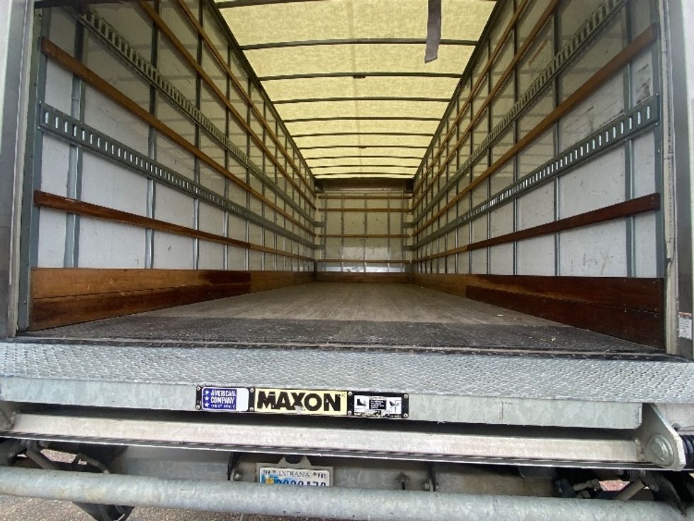 Medium Duty Box Truck-Light and Medium Duty Trucks-Freightliner-2023-M2-Laredo-TX-207,707\n\t\tmiles-$ 61,500 - Image 9