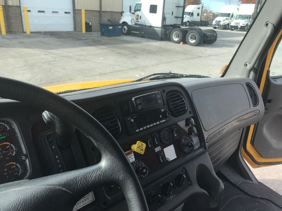 Medium Duty Box Truck-Light and Medium Duty Trucks-Freightliner-2023-M2-Lincoln-NE-262,600\n\t\tmiles-$ 51,000 - Image 17