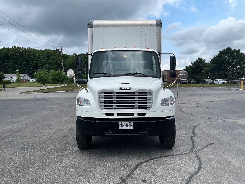 Medium Duty Box Truck-Light and Medium Duty Trucks-Freightliner-2023-M2-London-ON-474,189\n\t\tkm-$ 69,750 - Image 2