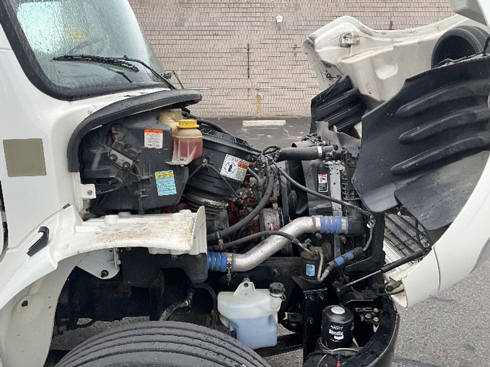 Medium Duty Box Truck-Light and Medium Duty Trucks-Freightliner-2023-M2-London-ON-474,189\n\t\tkm-$ 69,750 - Image 22