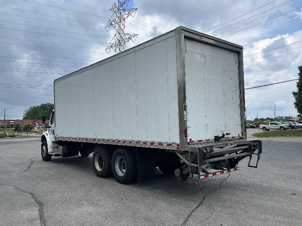 Medium Duty Box Truck-Light and Medium Duty Trucks-Freightliner-2023-M2-London-ON-474,189\n\t\tkm-$ 69,750 - Image 6