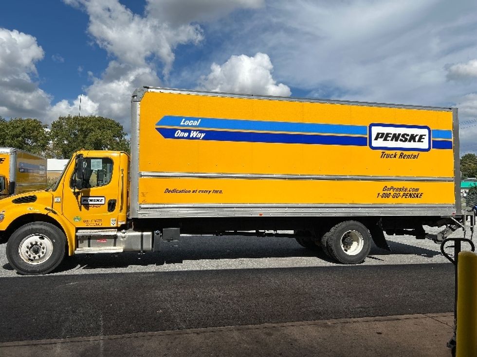 Medium Duty Box Truck-Light and Medium Duty Trucks-Freightliner-2023-M2-Milford-DE-212,106\n\t\tmiles-$ 49,000 - Image 4