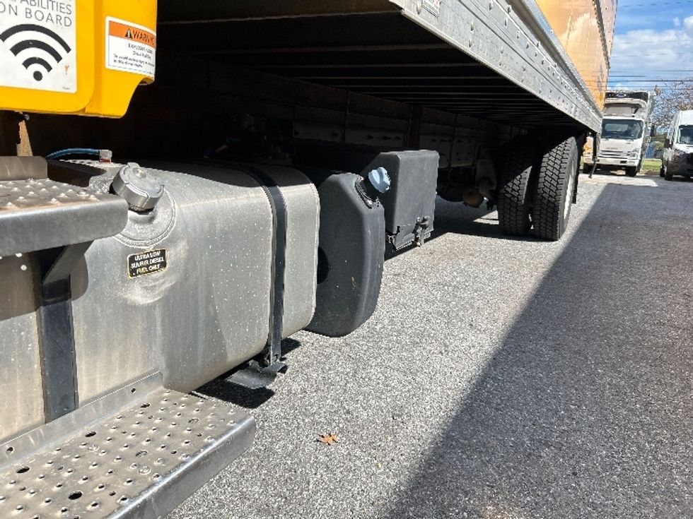Medium Duty Box Truck-Light and Medium Duty Trucks-Freightliner-2023-M2-Milford-DE-212,106\n\t\tmiles-$ 49,000 - Image 5