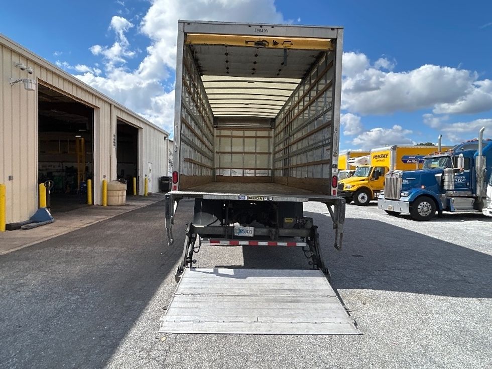 Medium Duty Box Truck-Light and Medium Duty Trucks-Freightliner-2023-M2-Milford-DE-212,106\n\t\tmiles-$ 49,000 - Image 9
