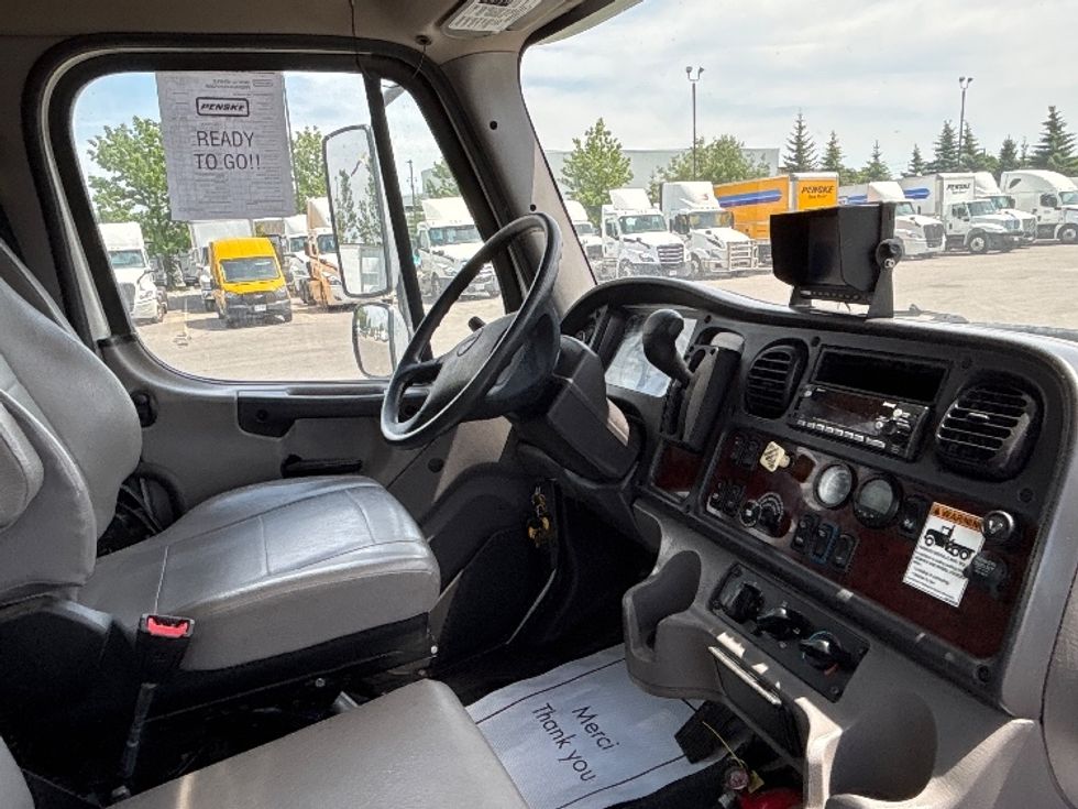 Medium Duty Box Truck-Light and Medium Duty Trucks-Freightliner-2023-M2-Mississauga-ON-147,968\n\t\tkm-$ 100,000 - Image 22