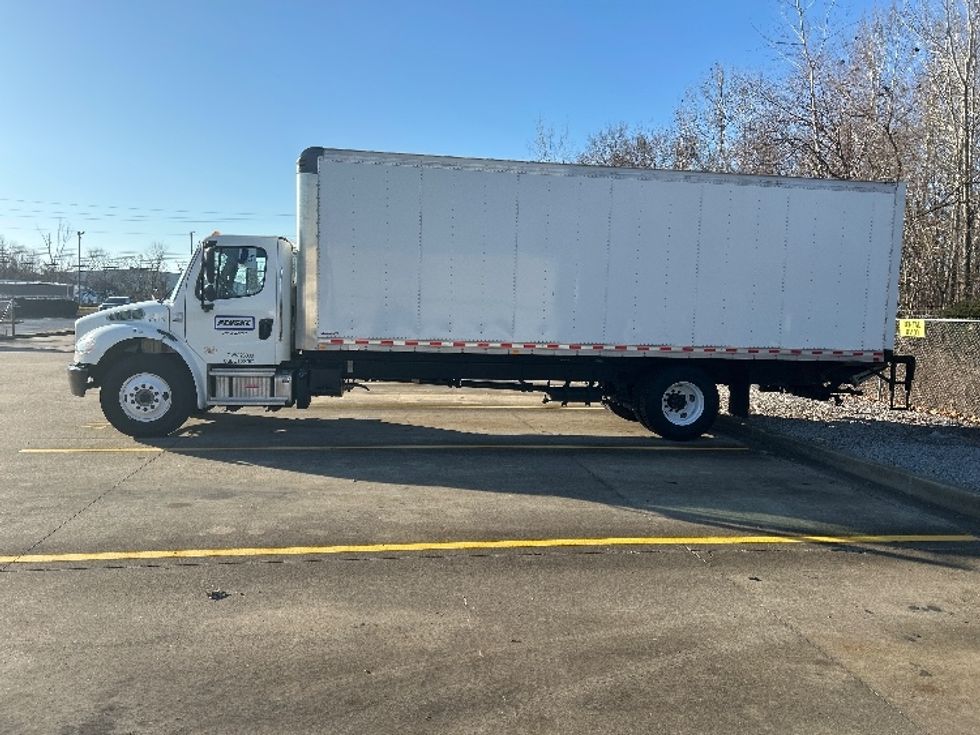 Medium Duty Box Truck-Light and Medium Duty Trucks-Freightliner-2023-M2-Nashville (Mount Juliet)-TN-226,470\n\t\tmiles-$ 59,250 - Image 4