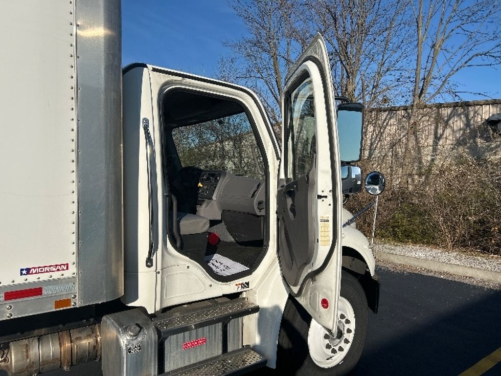 Medium Duty Box Truck-Light and Medium Duty Trucks-Freightliner-2023-M2-Nashville (Mount Juliet)-TN-226,470\n\t\tmiles-$ 59,250 - Image 20