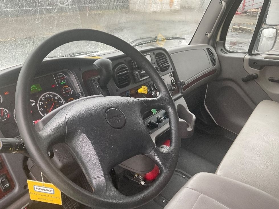 Medium Duty Box Truck-Light and Medium Duty Trucks-Freightliner-2023-M2-Nashville (Mount Juliet)-TN-333,313\n\t\tmiles-$ 42,250 - Image 17