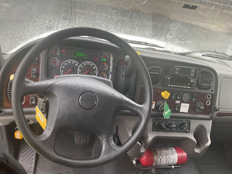 Medium Duty Box Truck-Light and Medium Duty Trucks-Freightliner-2023-M2-Nashville (Mount Juliet)-TN-333,313\n\t\tmiles-$ 42,250 - Image 18