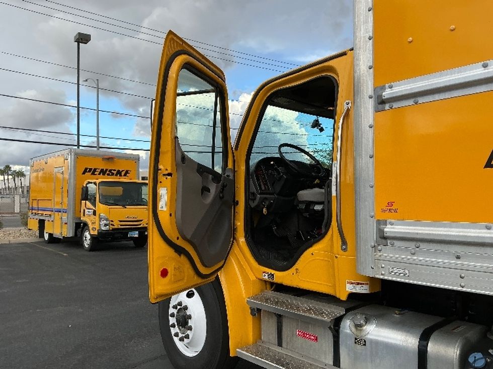 Medium Duty Box Truck-Light and Medium Duty Trucks-Freightliner-2023-M2-North Las Vegas-NV-225,469\n\t\tmiles-$ 58,000 - Image 16