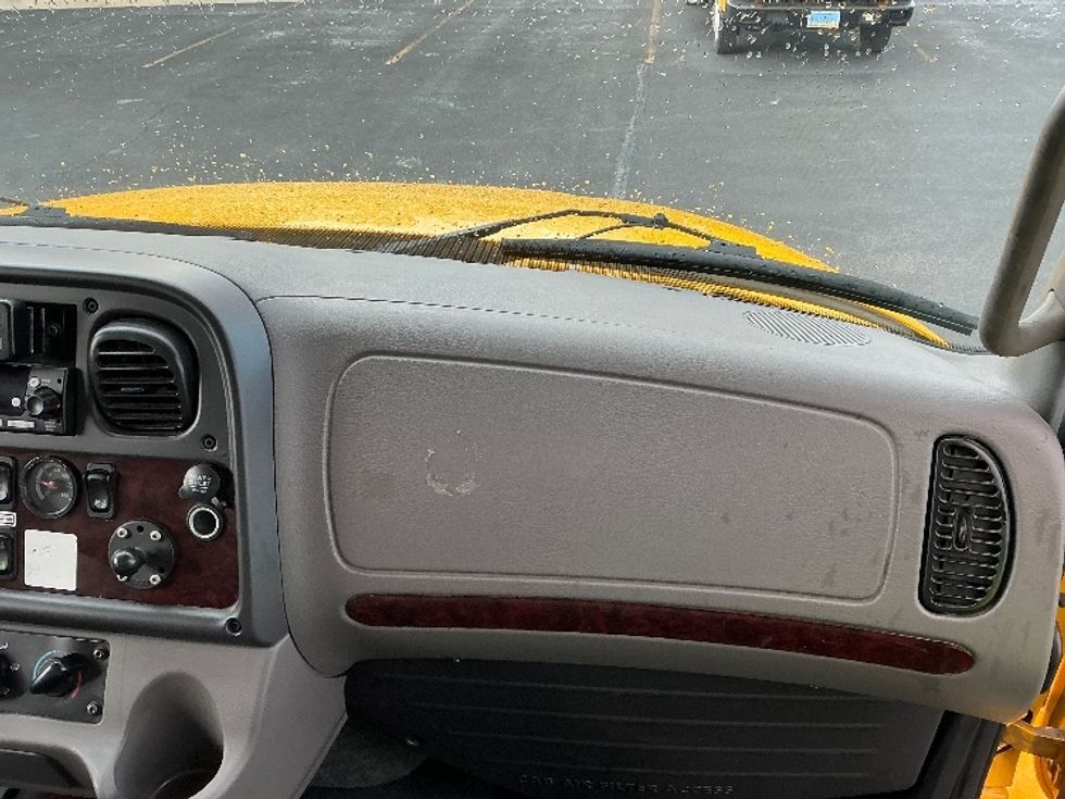 Medium Duty Box Truck-Light and Medium Duty Trucks-Freightliner-2023-M2-North Las Vegas-NV-225,469\n\t\tmiles-$ 58,000 - Image 21