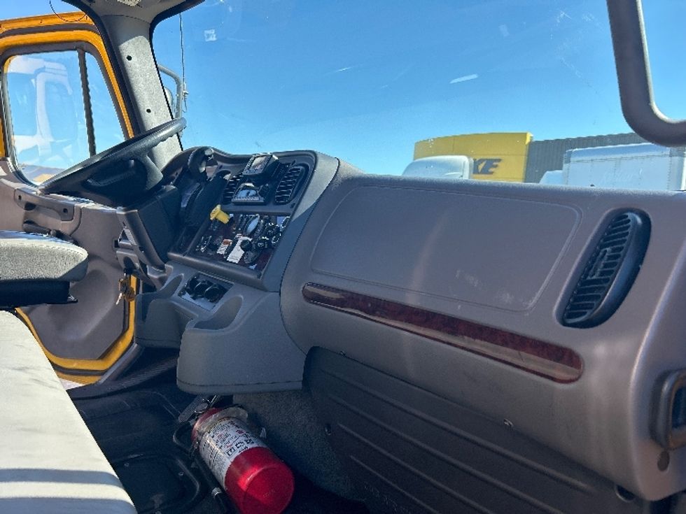 Medium Duty Box Truck-Light and Medium Duty Trucks-Freightliner-2023-M2-Norton-MA-237,872\n\t\tmiles-$ 49,250 - Image 20