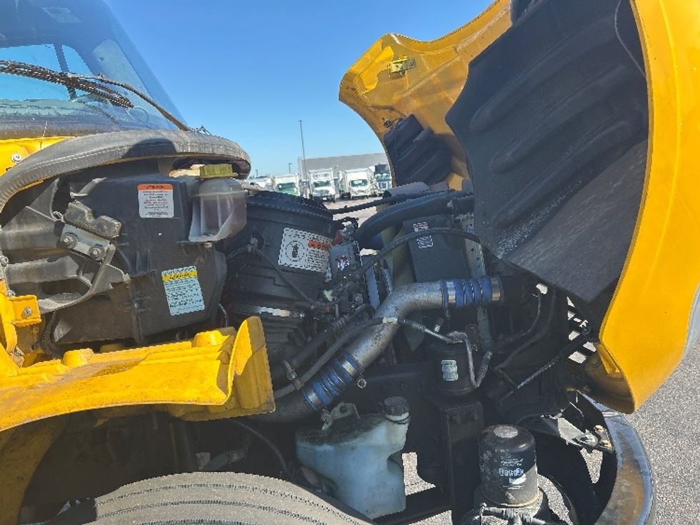 Medium Duty Box Truck-Light and Medium Duty Trucks-Freightliner-2023-M2-Norton-MA-237,872\n\t\tmiles-$ 49,250 - Image 22