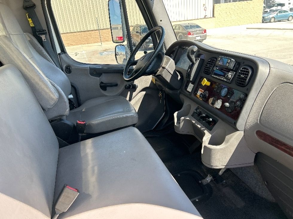 Medium Duty Box Truck-Light and Medium Duty Trucks-Freightliner-2023-M2-Odessa-TX-228,719\n\t\tmiles-$ 58,500 - Image 22