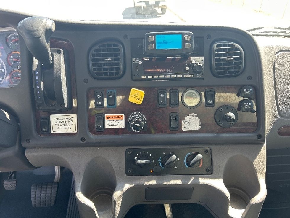 Medium Duty Box Truck-Light and Medium Duty Trucks-Freightliner-2023-M2-Odessa-TX-228,719\n\t\tmiles-$ 58,500 - Image 25