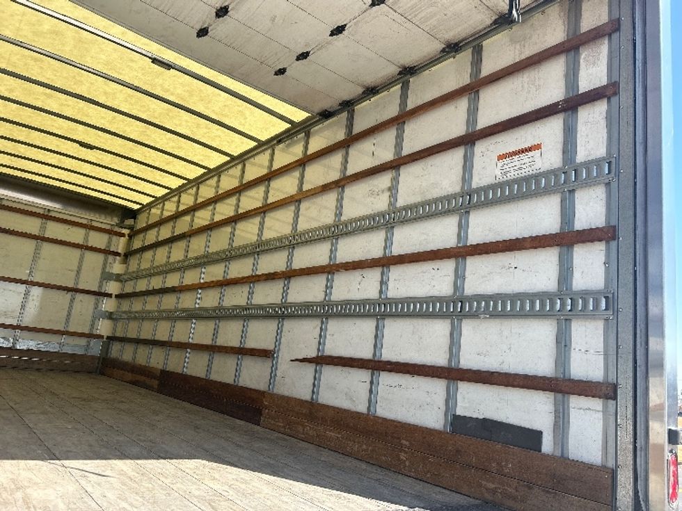 Medium Duty Box Truck-Light and Medium Duty Trucks-Freightliner-2023-M2-Oklahoma City-OK-189,855\n\t\tmiles-$ 70,750 - Image 12