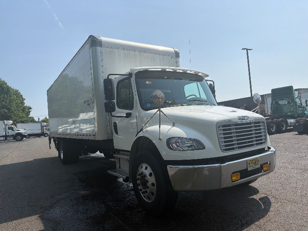 Medium Duty Box Truck-Light and Medium Duty Trucks-Freightliner-2023-M2-Parsippany-NJ-155,595\n\t\tmiles-$ 72,750 - Image 1