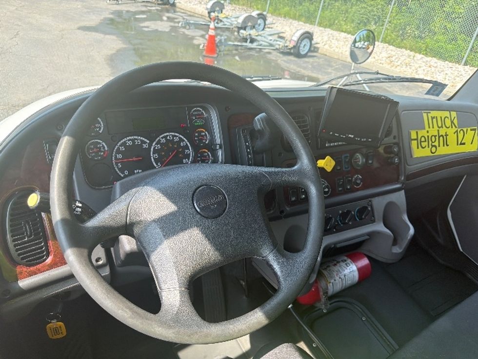 Medium Duty Box Truck-Light and Medium Duty Trucks-Freightliner-2023-M2-Parsippany-NJ-155,595\n\t\tmiles-$ 72,750 - Image 18