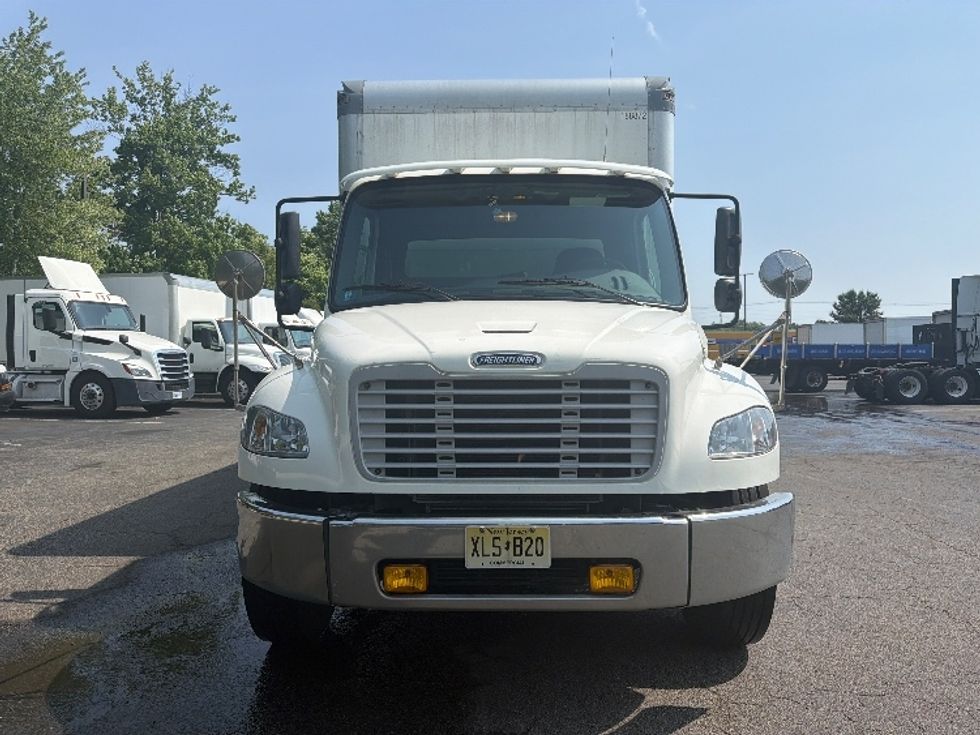 Medium Duty Box Truck-Light and Medium Duty Trucks-Freightliner-2023-M2-Parsippany-NJ-155,595\n\t\tmiles-$ 72,750 - Image 2