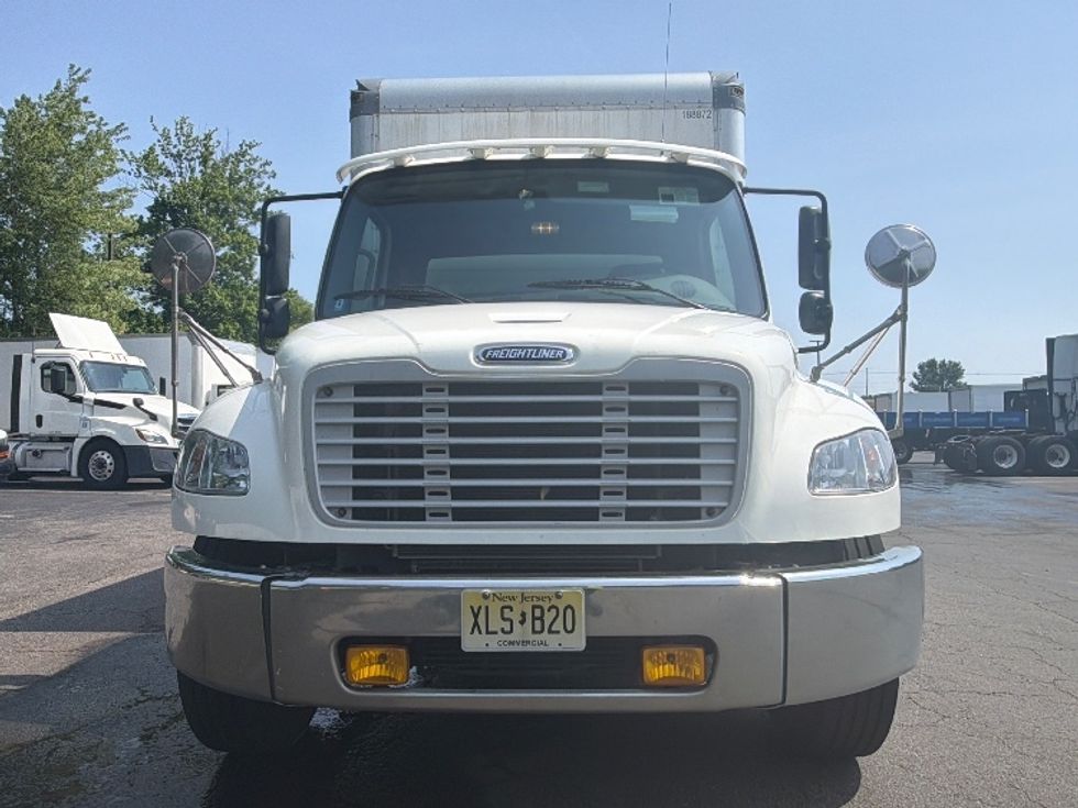 Medium Duty Box Truck-Light and Medium Duty Trucks-Freightliner-2023-M2-Parsippany-NJ-155,595\n\t\tmiles-$ 72,750 - Image 25