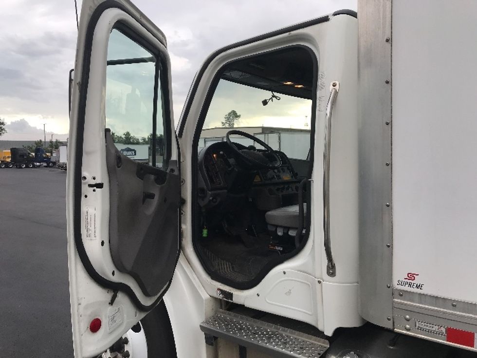 Medium Duty Box Truck-Light and Medium Duty Trucks-Freightliner-2023-M2-Pensacola-FL-187,965\n\t\tmiles-$ 66,250 - Image 16