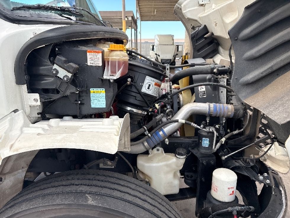 Medium Duty Box Truck-Light and Medium Duty Trucks-Freightliner-2023-M2-Phoenix-AZ-167,372\n\t\tmiles-$ 70,250 - Image 22