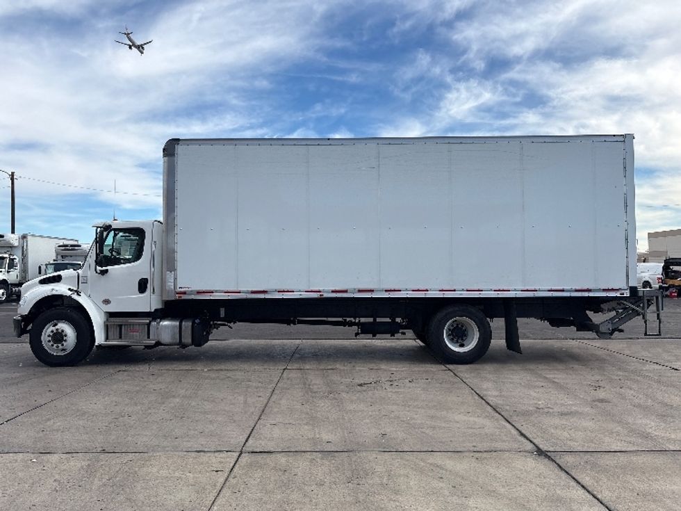Medium Duty Box Truck-Light and Medium Duty Trucks-Freightliner-2023-M2-Phoenix-AZ-167,372\n\t\tmiles-$ 70,250 - Image 4