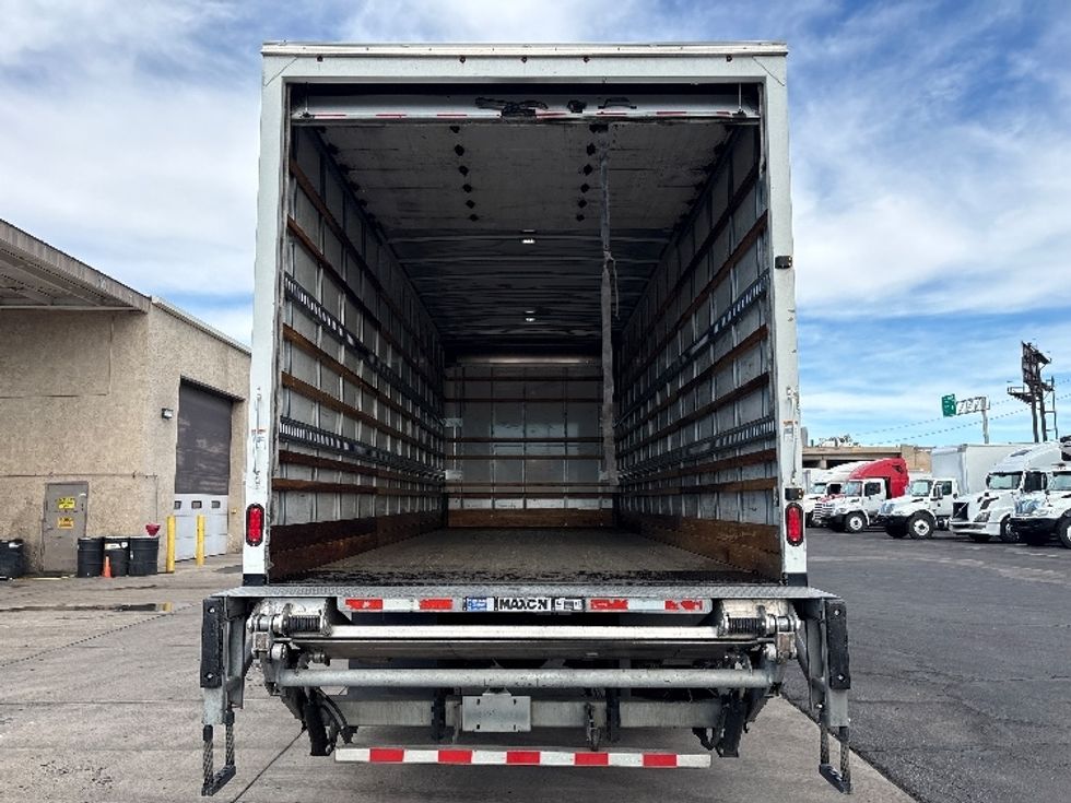 Medium Duty Box Truck-Light and Medium Duty Trucks-Freightliner-2023-M2-Phoenix-AZ-167,372\n\t\tmiles-$ 70,250 - Image 8