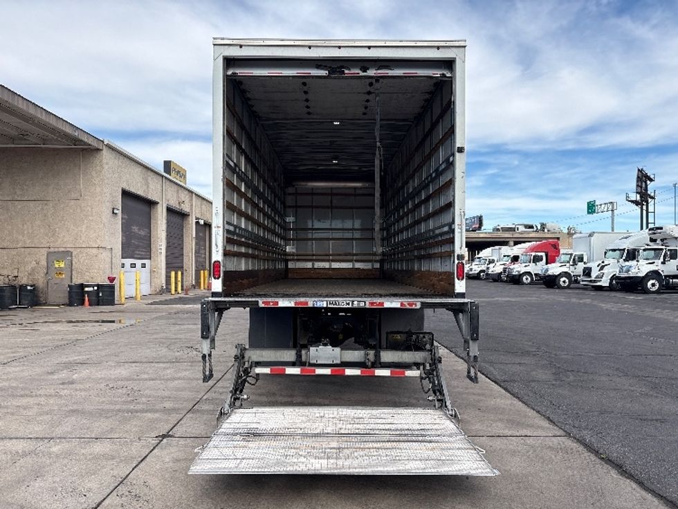Medium Duty Box Truck-Light and Medium Duty Trucks-Freightliner-2023-M2-Phoenix-AZ-167,372\n\t\tmiles-$ 70,250 - Image 9
