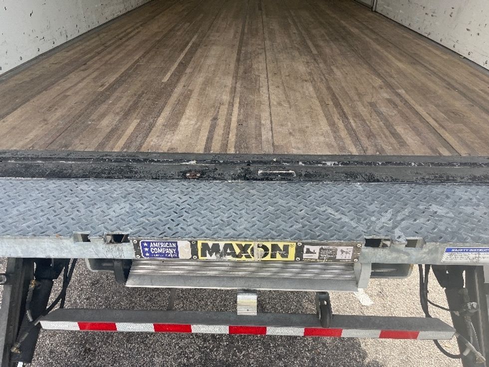 Medium Duty Box Truck-Light and Medium Duty Trucks-Freightliner-2023-M2-Pompano Beach-FL-206,288\n\t\tmiles-$ 70,750 - Image 10