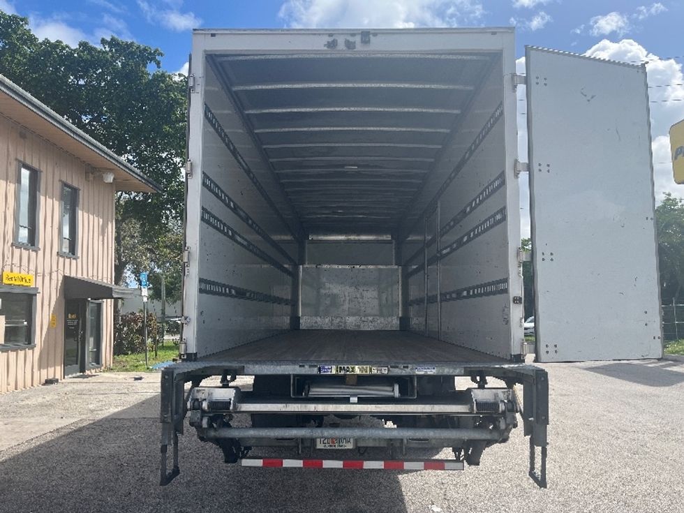 Medium Duty Box Truck-Light and Medium Duty Trucks-Freightliner-2023-M2-Pompano Beach-FL-206,288\n\t\tmiles-$ 70,750 - Image 8