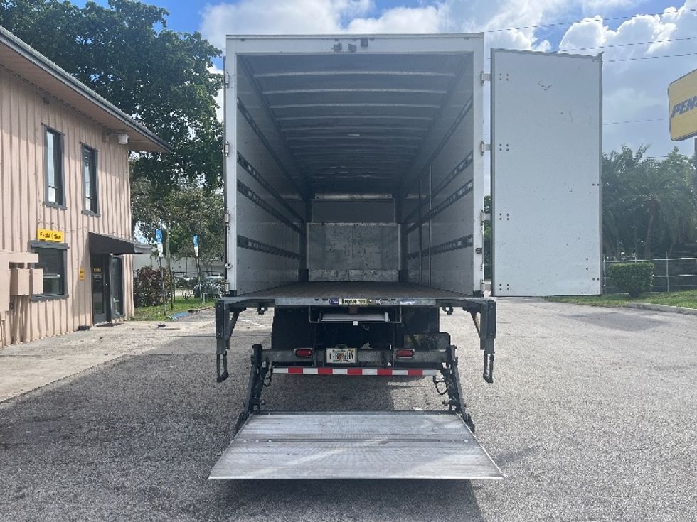 Medium Duty Box Truck-Light and Medium Duty Trucks-Freightliner-2023-M2-Pompano Beach-FL-206,288\n\t\tmiles-$ 70,750 - Image 9