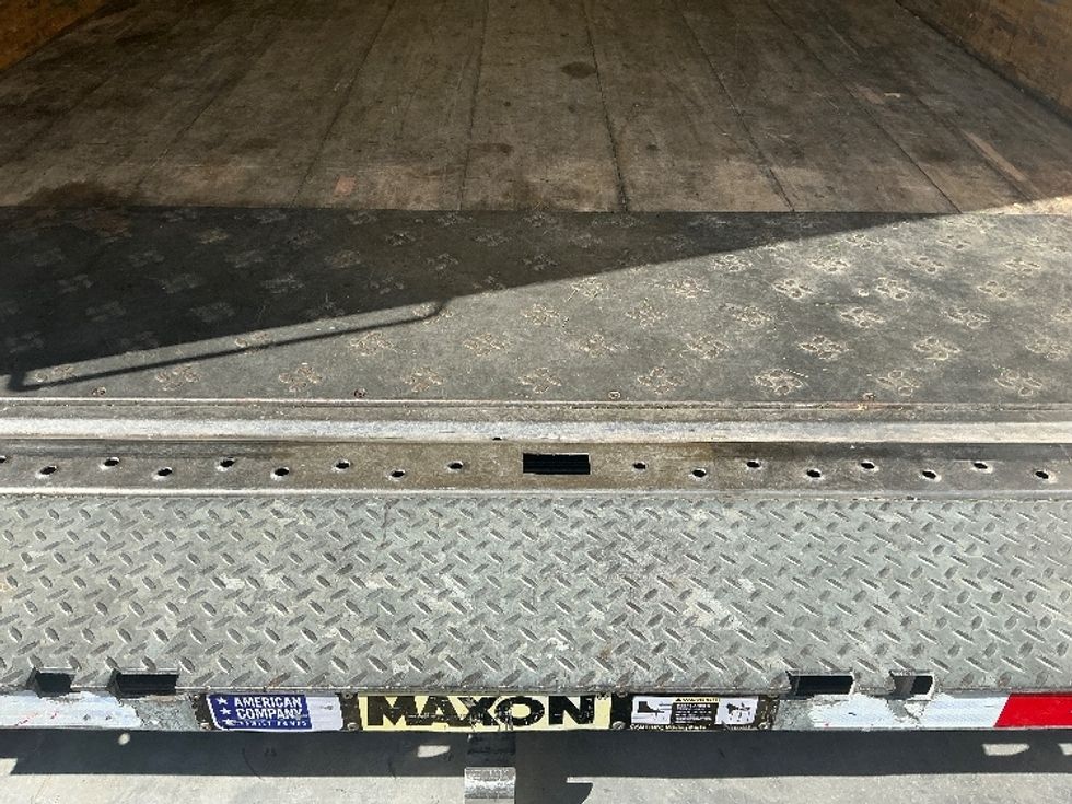 Medium Duty Box Truck-Light and Medium Duty Trucks-Freightliner-2023-M2-Pompano Beach-FL-209,079\n\t\tmiles-$ 60,750 - Image 10