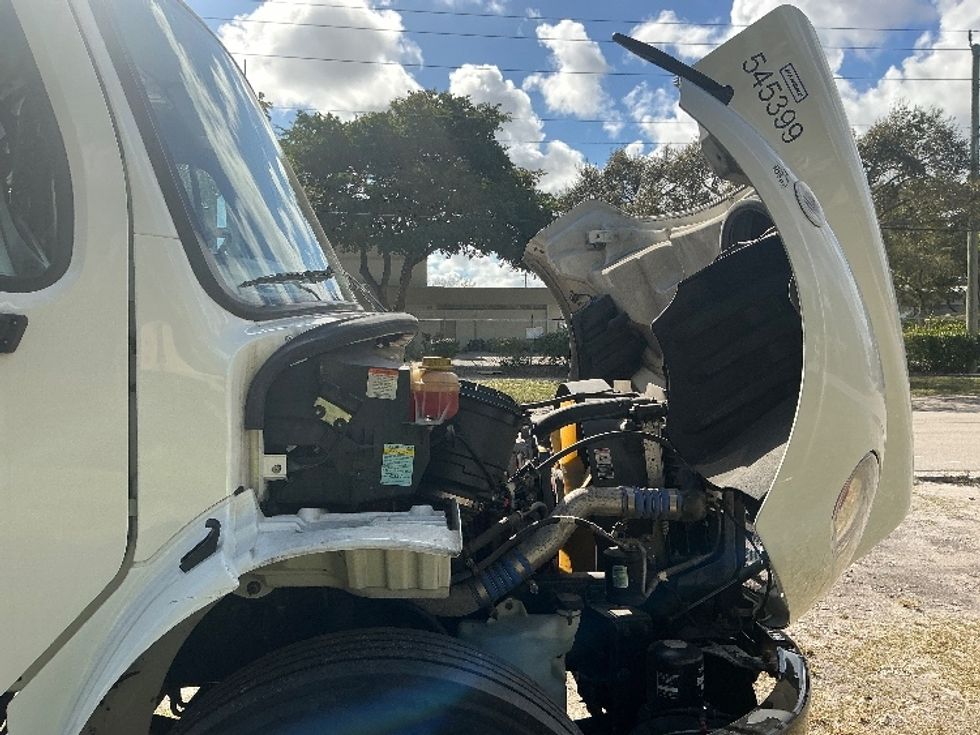 Medium Duty Box Truck-Light and Medium Duty Trucks-Freightliner-2023-M2-Pompano Beach-FL-209,079\n\t\tmiles-$ 60,750 - Image 23