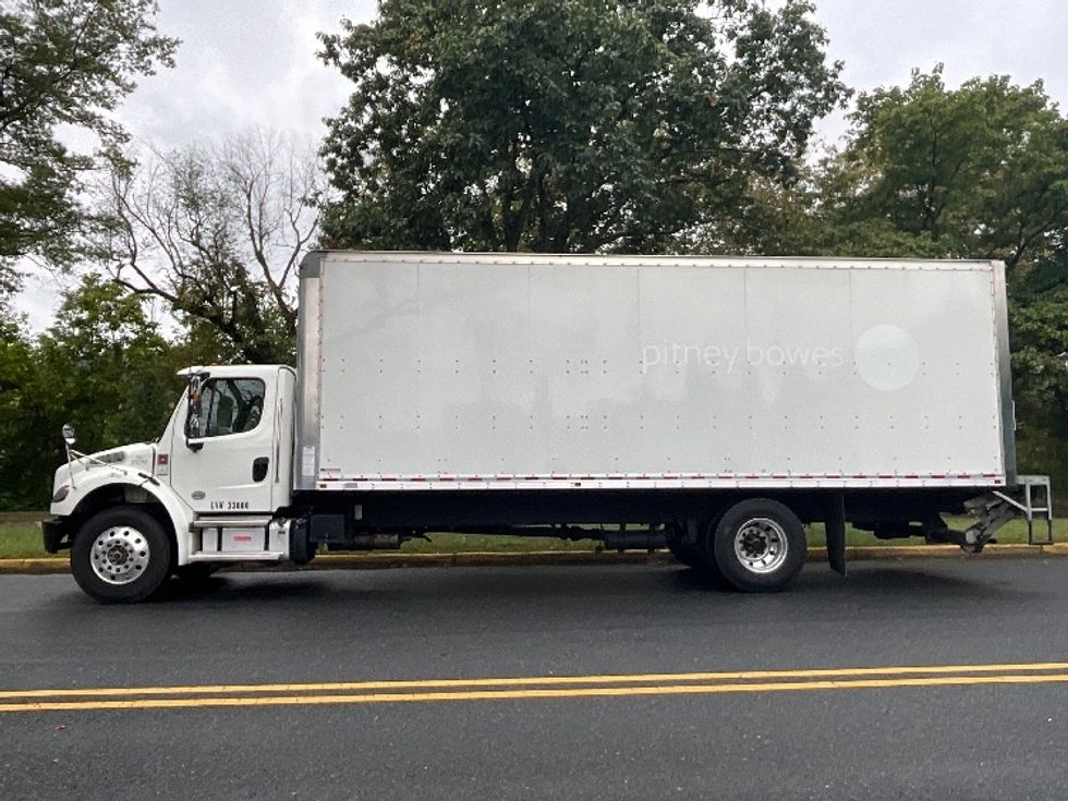 Medium Duty Box Truck-Light and Medium Duty Trucks-Freightliner-2023-M2-Reading-PA-269,934\n\t\tmiles-$ 38,250 - Image 4